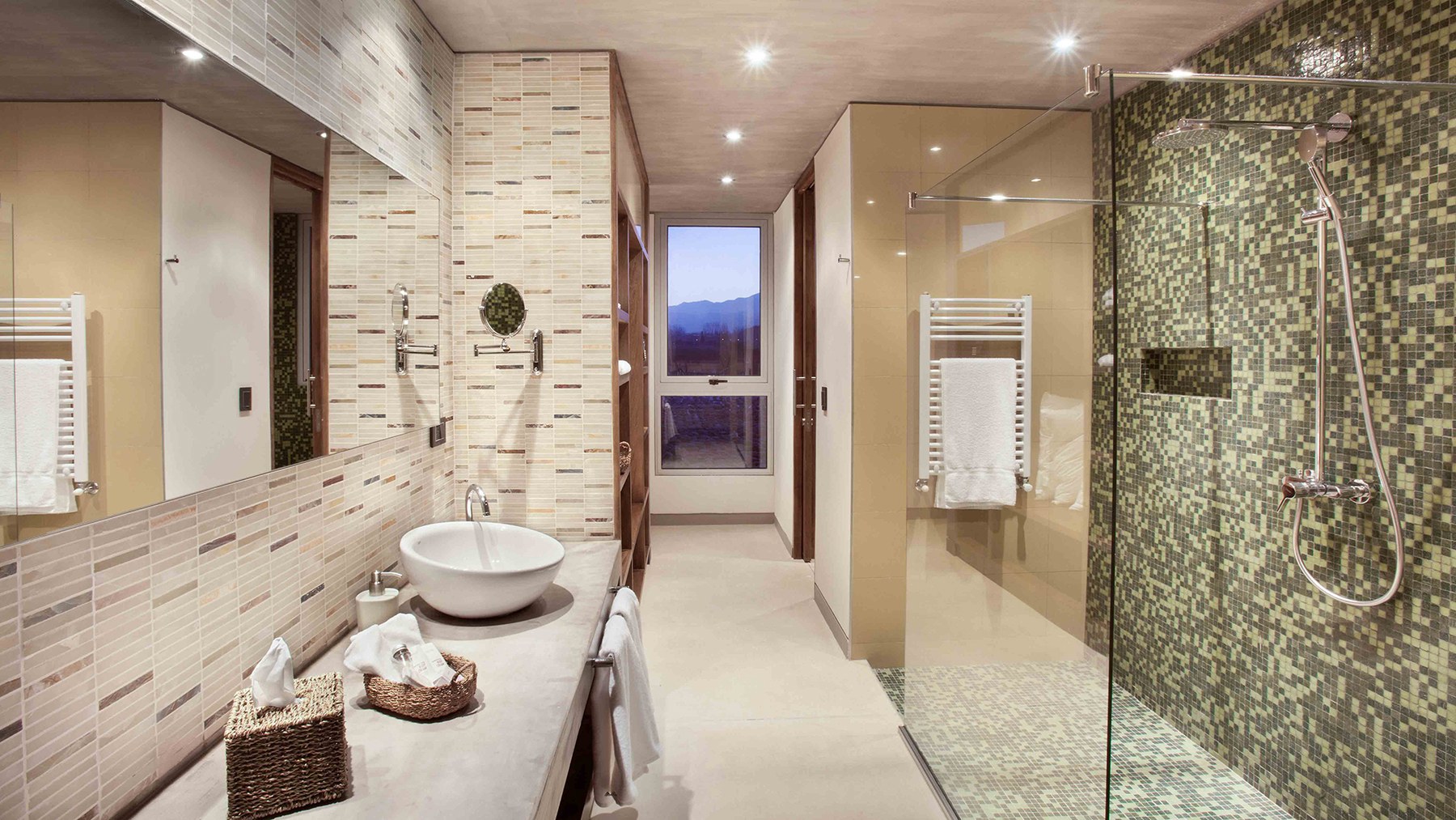 Gran Reserva Duplex Suite bathroom